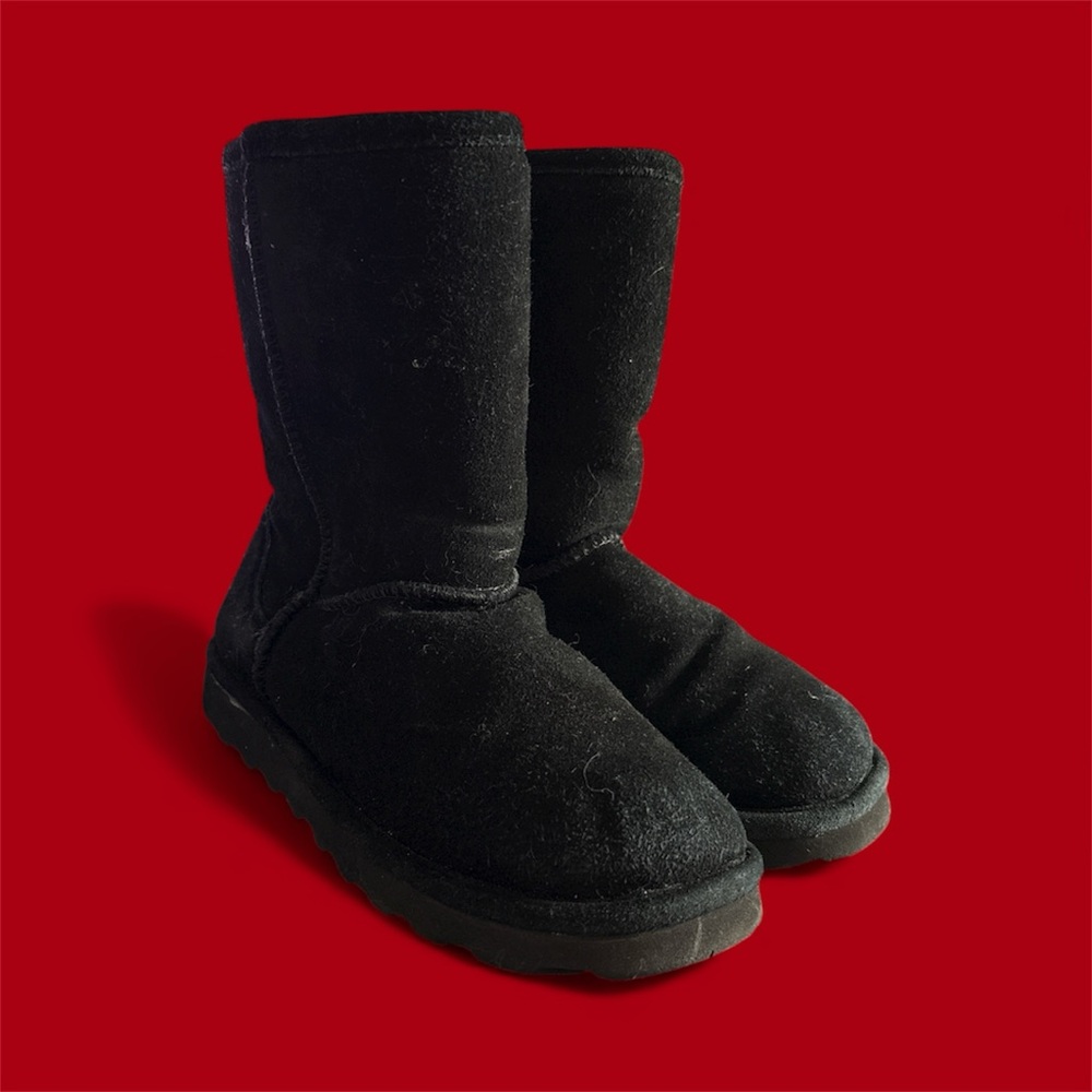 BEARPAW WOMEN'S ELLE SHORT BOOTS - ROUND TOE